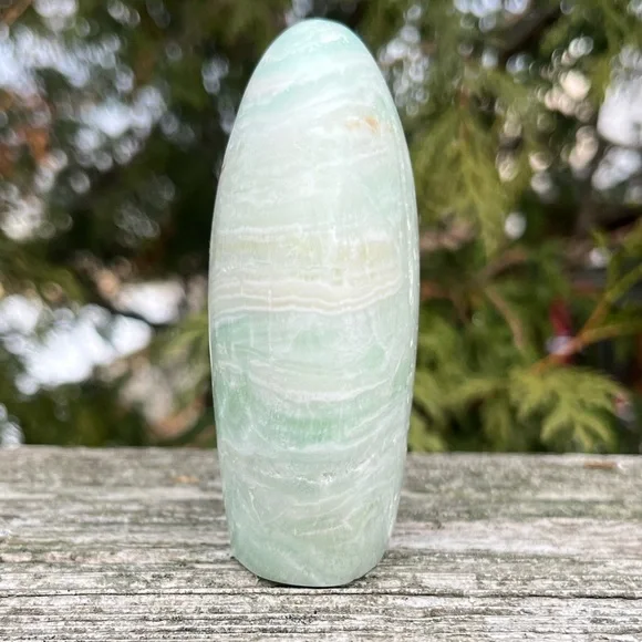 Caribbean Calcite Freeform - Picture 3 of 5